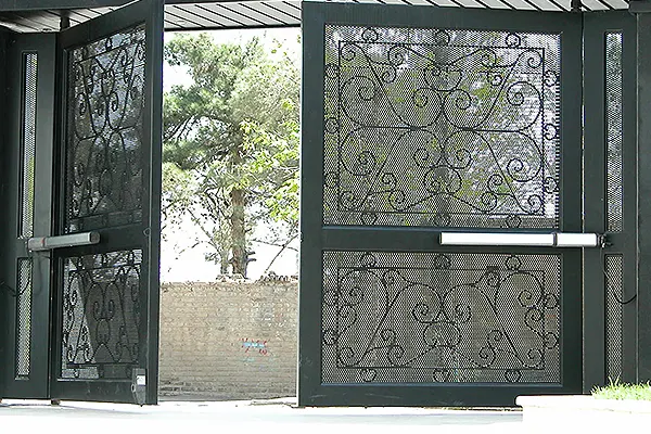 تعمیر کار جک درب پارکینگ در رشت